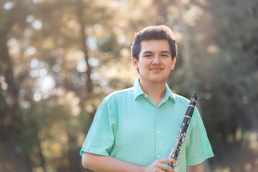 Jose Aguilar performing with clarinet